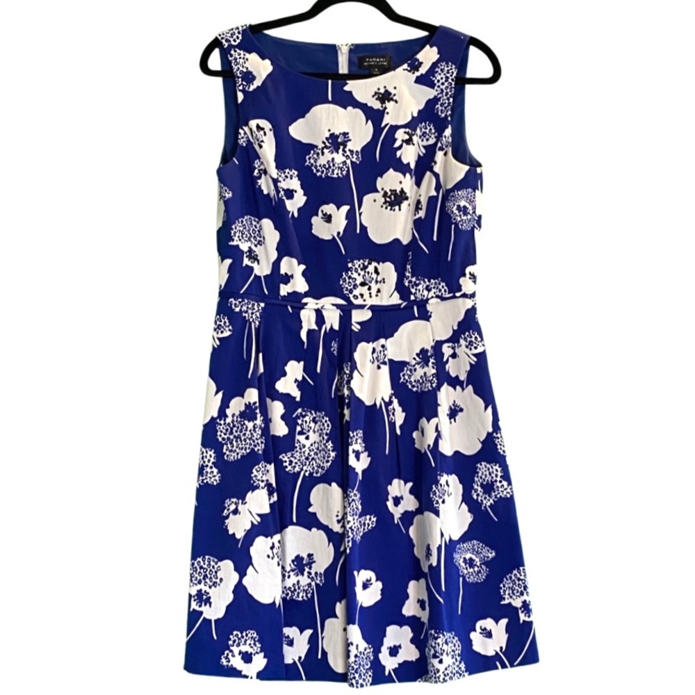 Tahari Sleeveless Boat Neck Sapphire Floral Sequined Cotton Flare Dress Size 8 - Picture 4 of 6